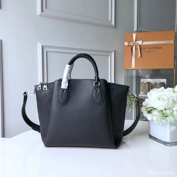 Aaa replica ru Vuitton Bag Haumea Louis 0808
